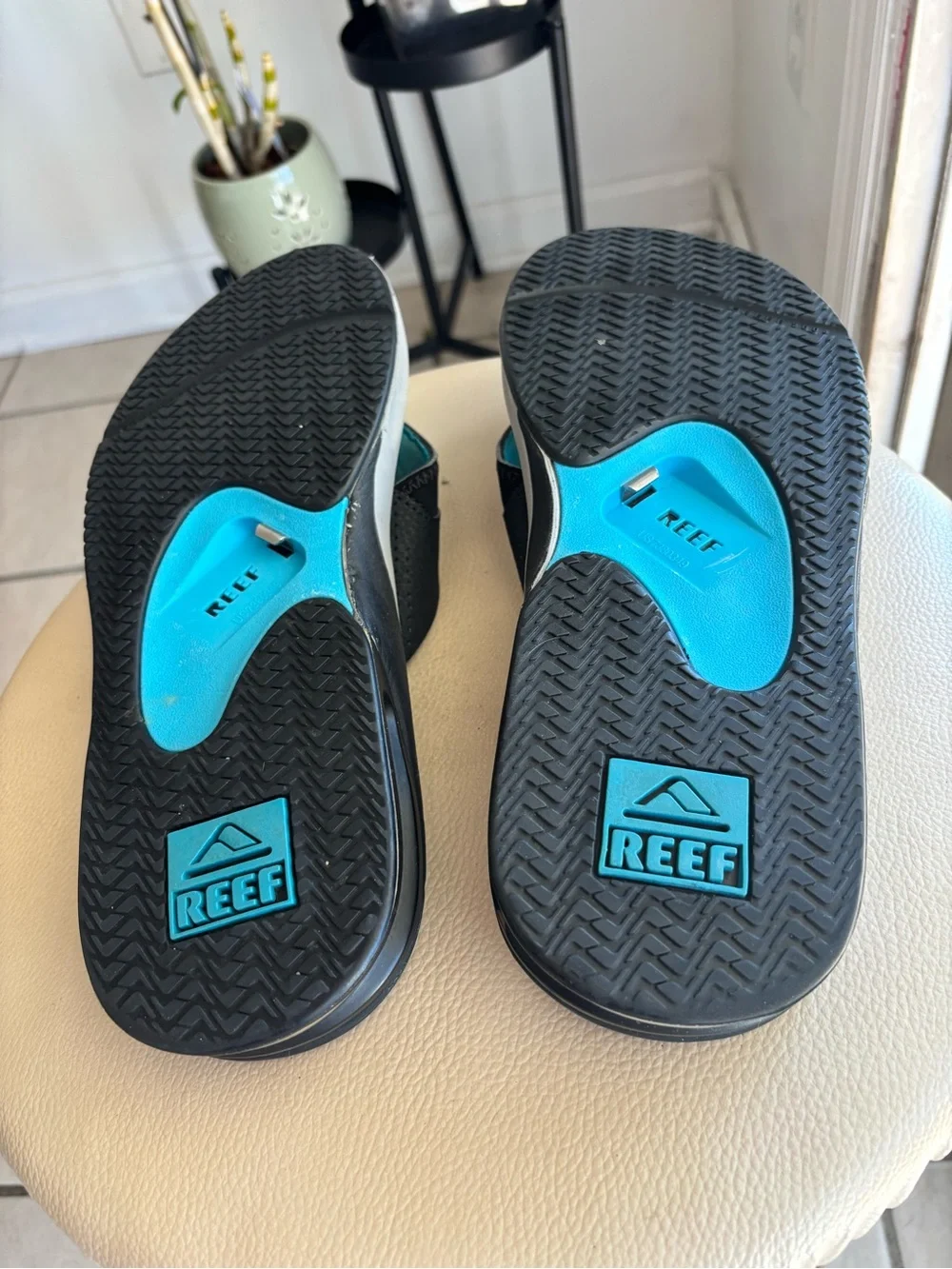 Reef Men's Gray Footbed Flip-Flops with Black Straps and Blue Lining